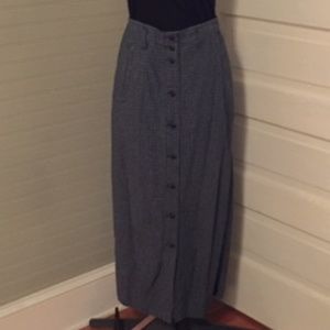LizWear Long Blue/Black/Tan Plaid Skirt, Size 6
